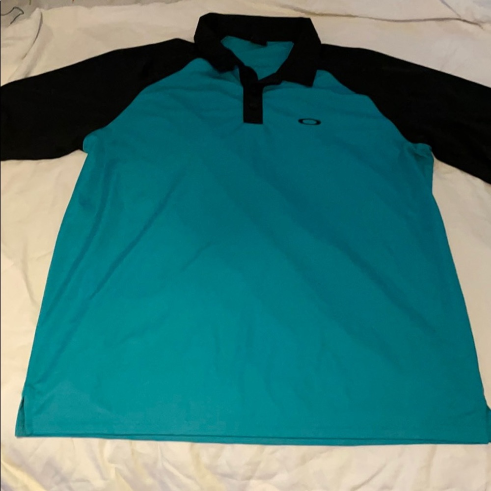 Green and black Oakley dri fit polo